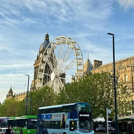Stylish Apartment In Leeds City Centre Central Station Exterior photo
