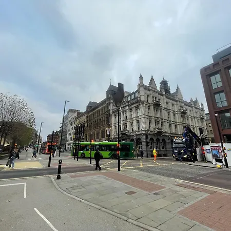 Stylish Apartment In Leeds City Centre Central Station Exterior photo